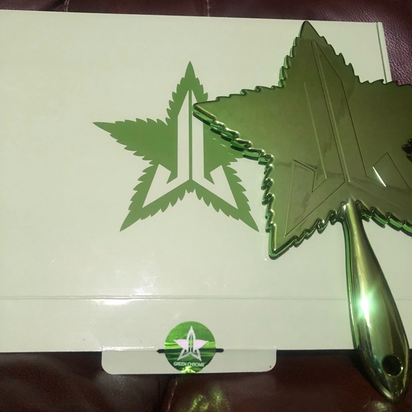 ☘️NWT☘️JEFFREE STAR Hand Mirror☘️ - Picture 3 of 12